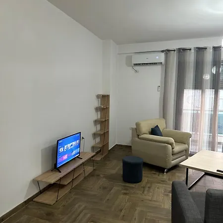 Apartament Ne Qender דירה Vlorë